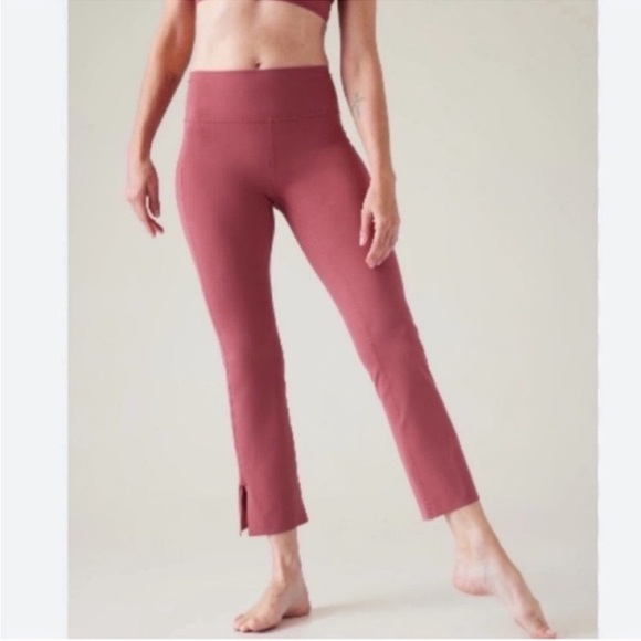 Athleta Transcend Stash Crop Straight Leg Leggings 533441 Multiple Sizes NWOT - Picture 1 of 9